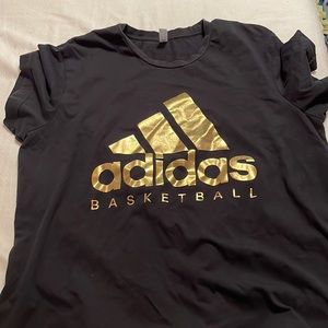 adidas shirt. size xlarge. worn once